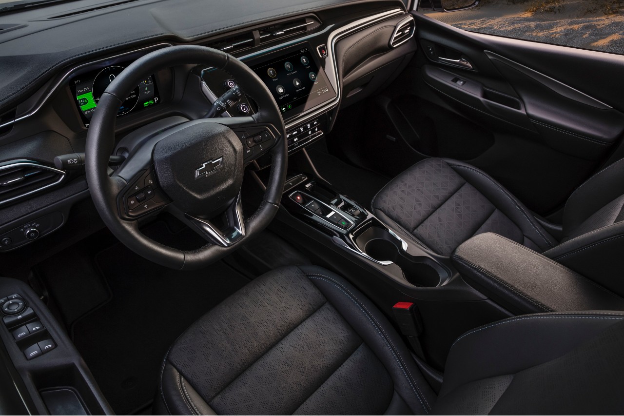 2022 Chevrolet Bolt EV interior