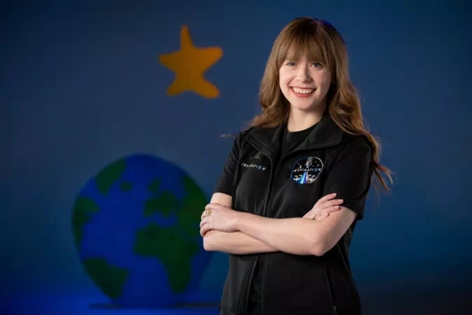 Hayley Arceneaux, tripulante de la misión privada de SpaceX