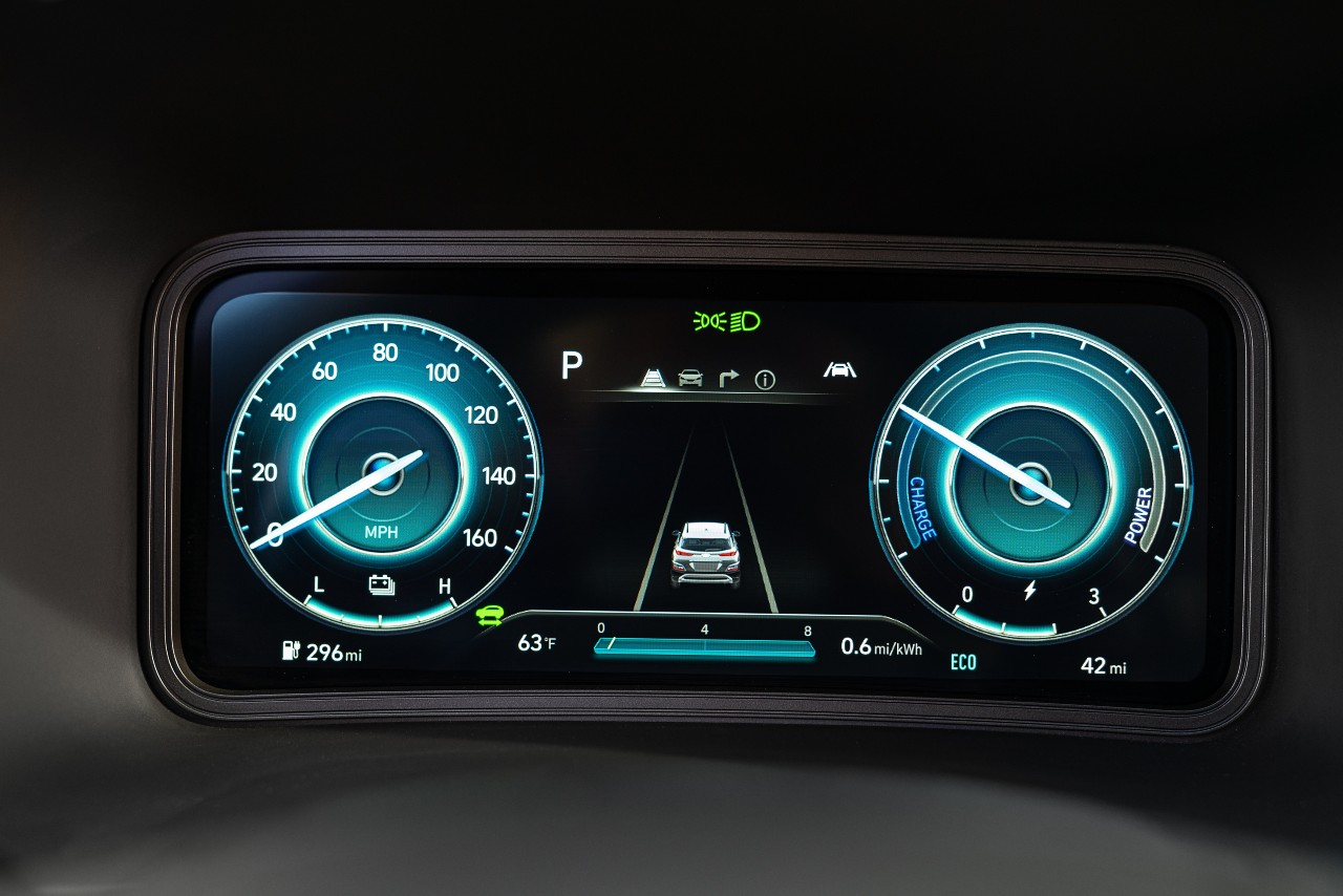 Hyundai Kona EV 2022 instruments