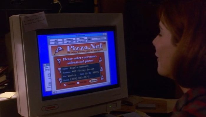 Una imagen de la película "The Net" en la que Sandra Bullock pide una pizza por internet