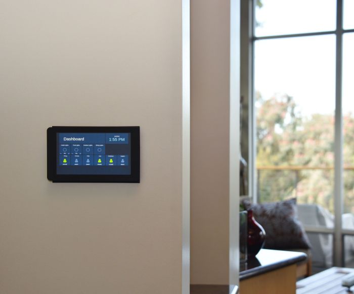 Amazon trabaja en un dispositivo Echo diseñado para montarse sobre una pared