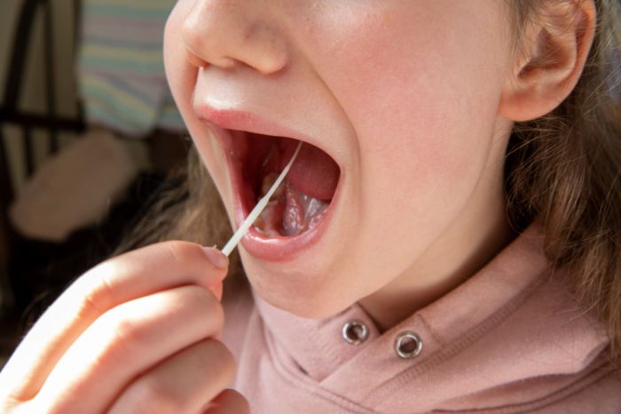 Un equipo de médicos internacionales encuentra evidencia de que el COVID-19 infecta la boca