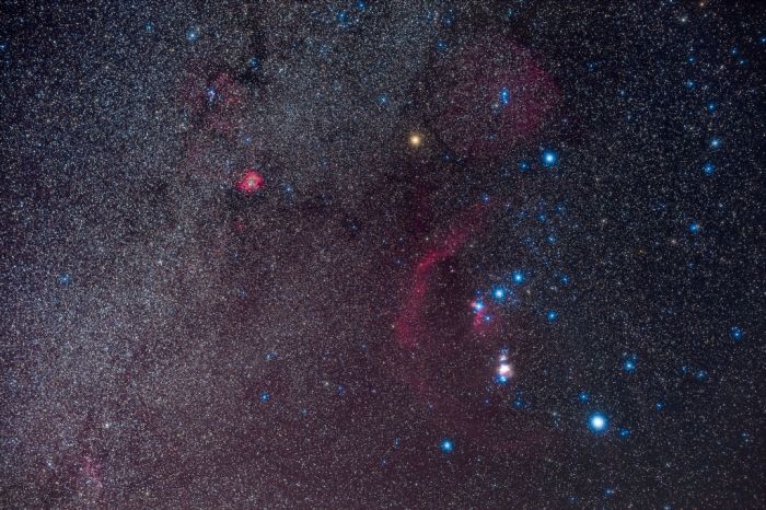 Una fotografía de la superestrella roja Betelguese en la constelación de Orión