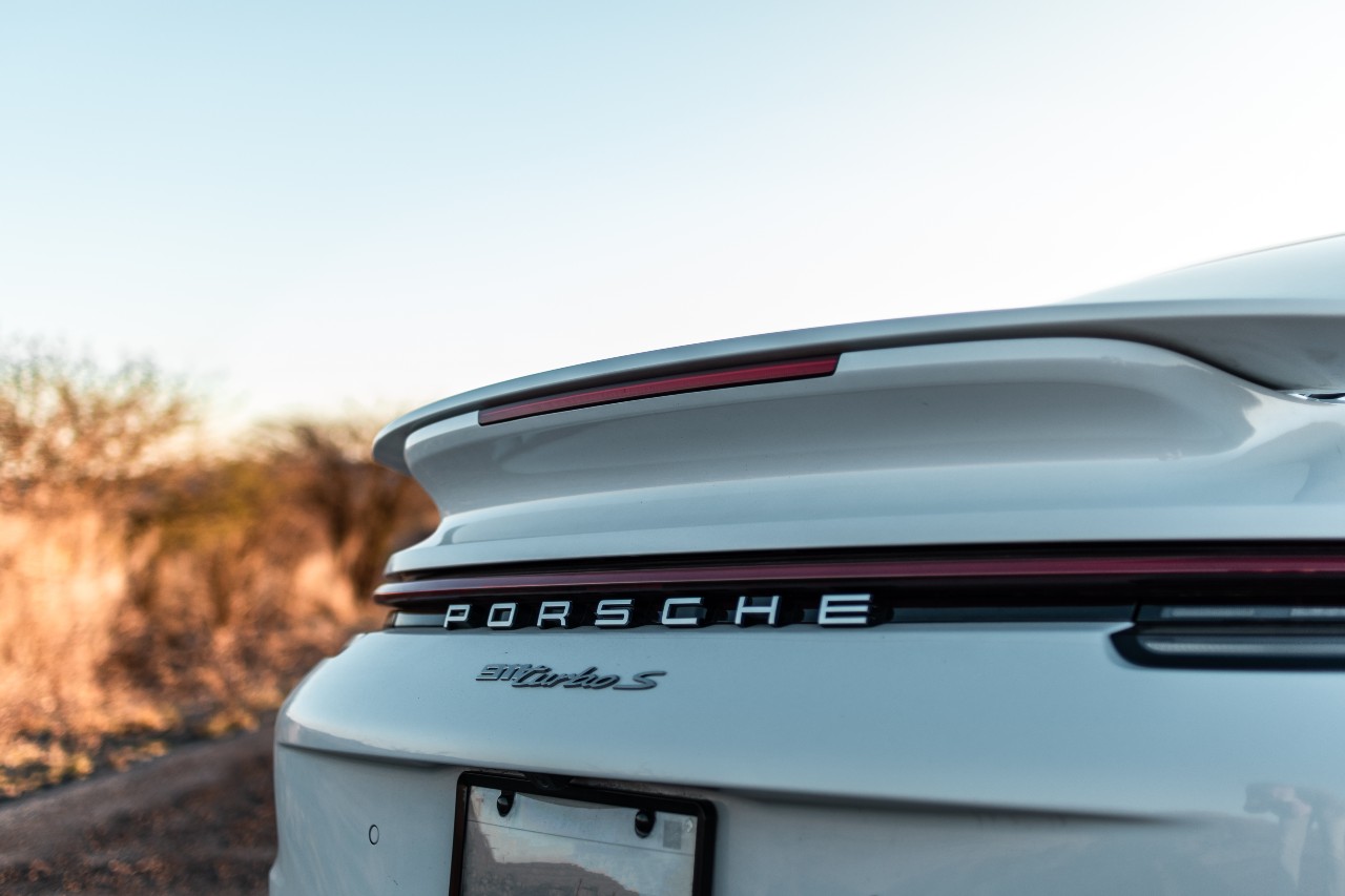 Porsche 911 Turbo S wing