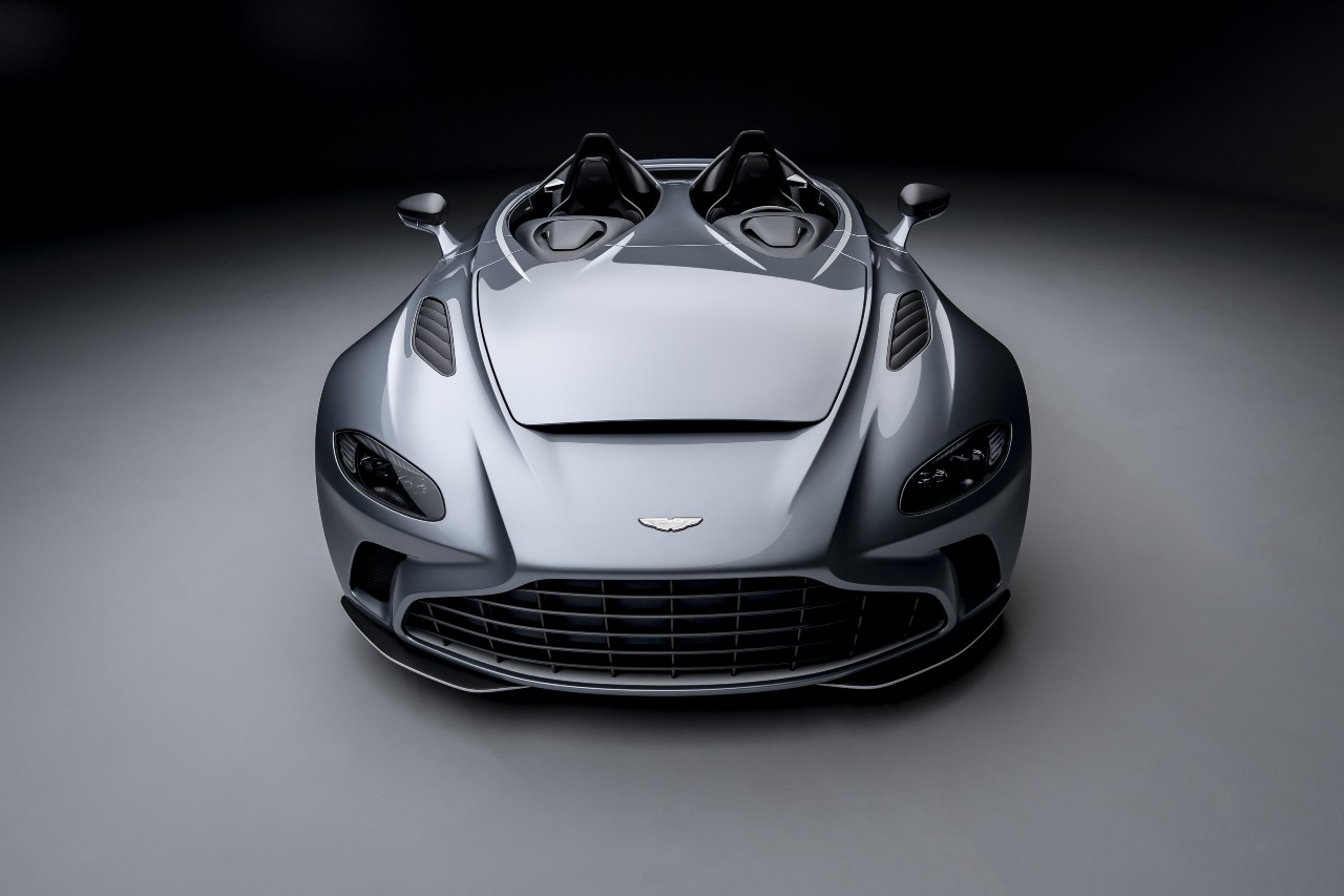 Aston Martin V12 Speedster front end