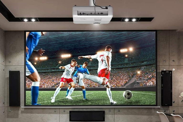 Comprar un proyector 4K en lugar de una TV Smart TV 4K en 2019: ¿Una locura  o la mejor idea? 