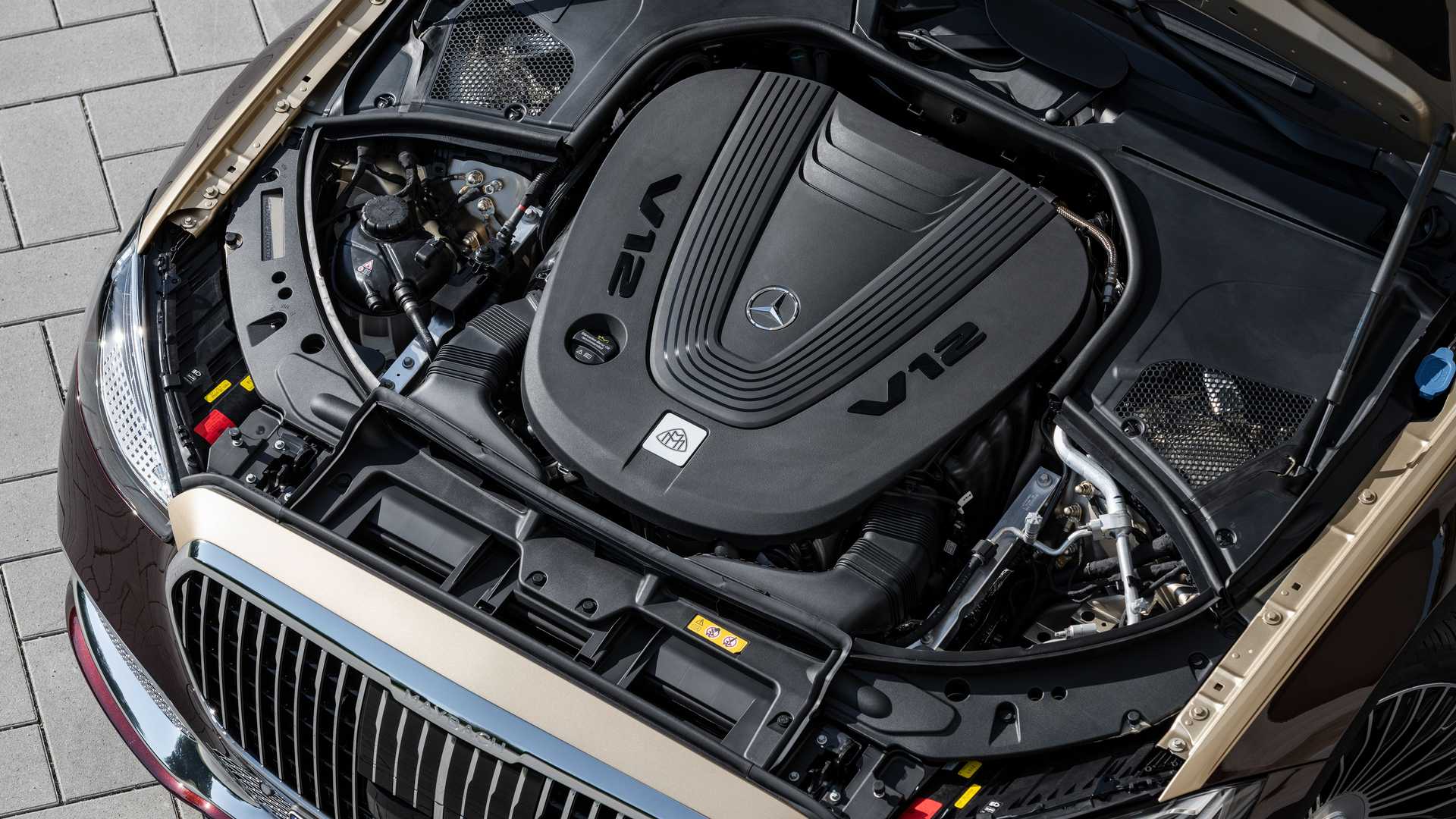 2022 Mercedes-Benz Maybach S680 engine