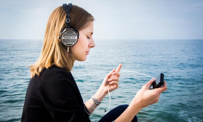 que es tidal audifonos auriculares musica audio mar agua ipx