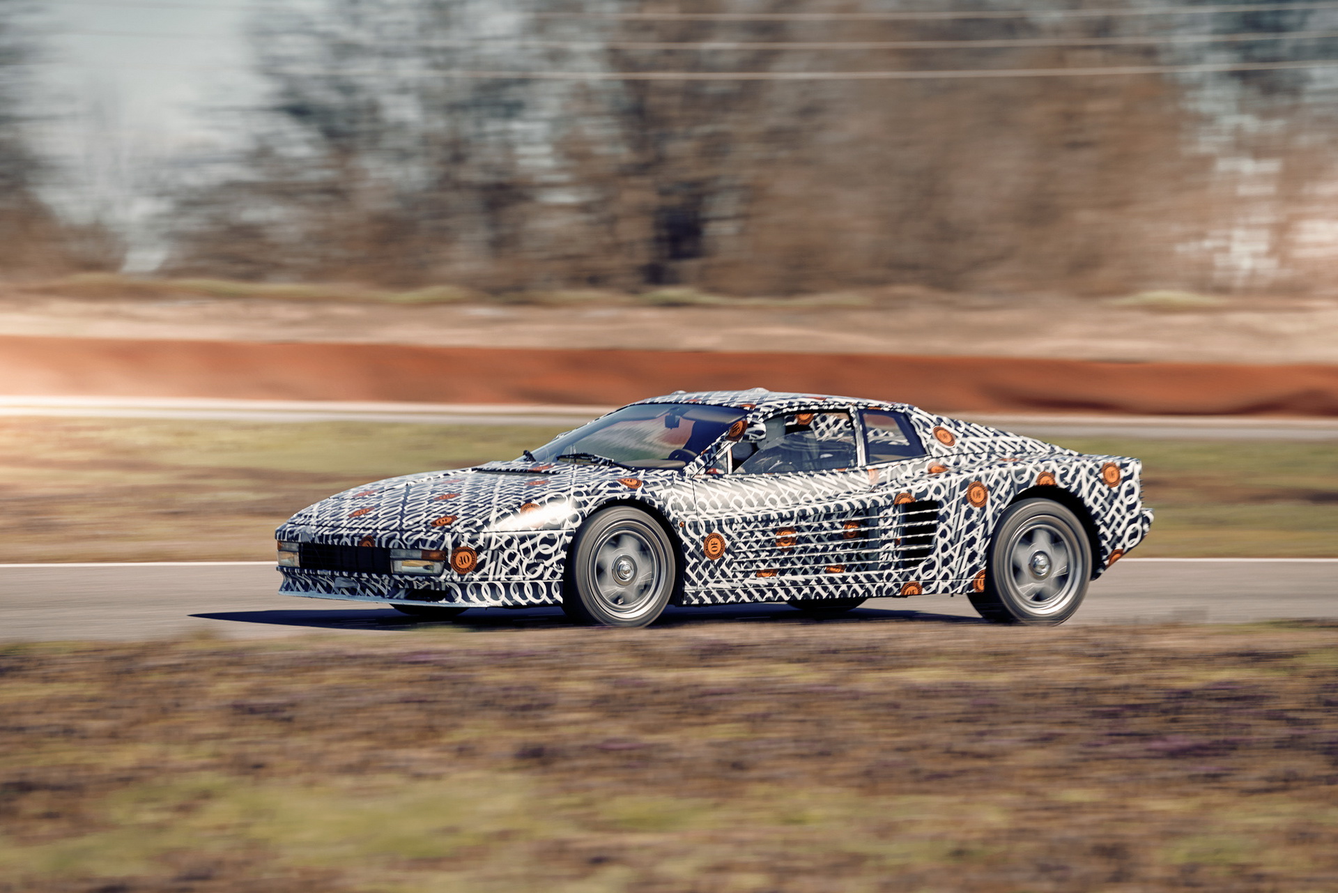 Modernized Ferrari Testarossa profile