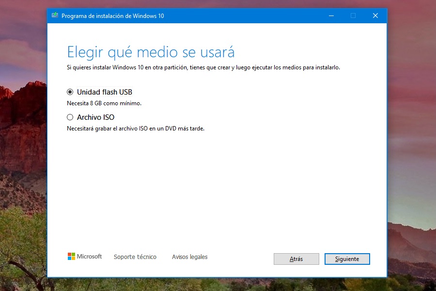 Seleccionar medio para descarga de ISO Windows 10
