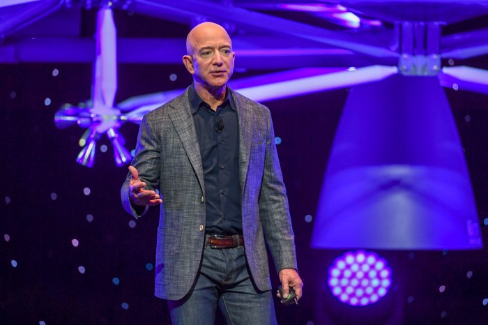 turismo espacial empresas blue origin founder jeff bezos gives an update on their progress and share vision of going to space