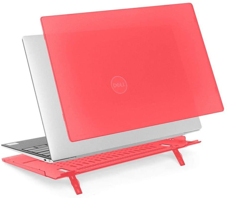 mCover Hard Shell Case en color rosa sobrepuesta a una laptop