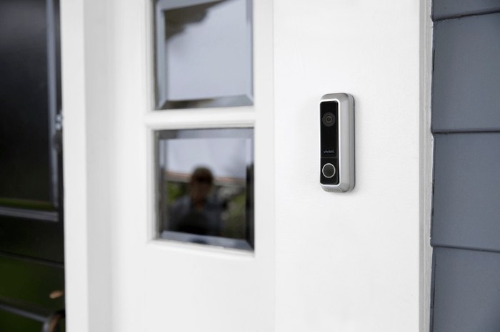 vivint vs ring doorbell camera door 1 768x768