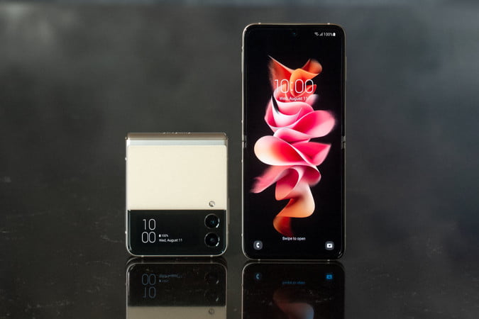 galaxy z flip 3 vs iphone 12 pro max galaxyzflip3 5g cream 900x450