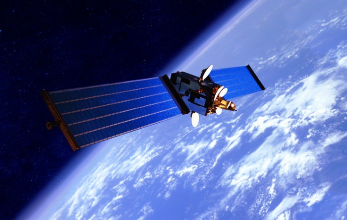 Satélite chino y cohete ruso chocan en el espacio