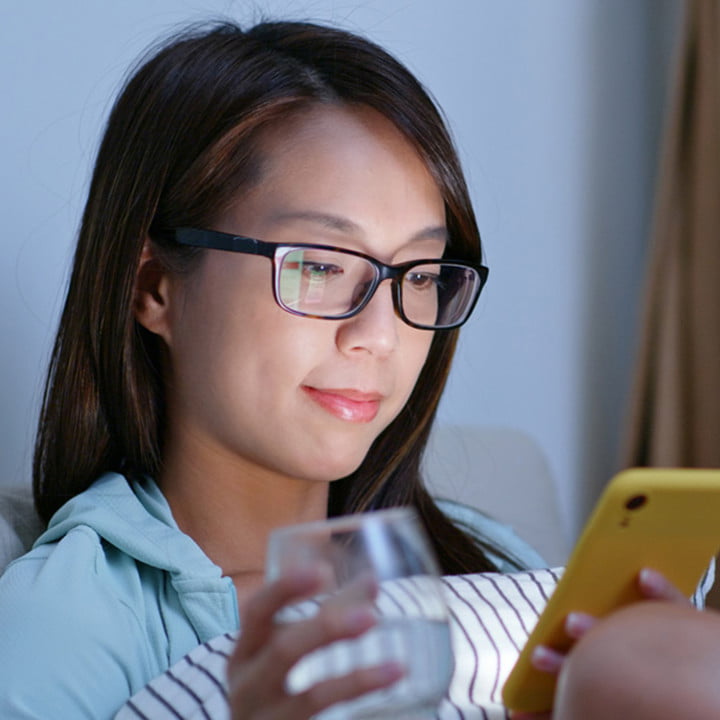 Lentes que protegen de la computadora sale