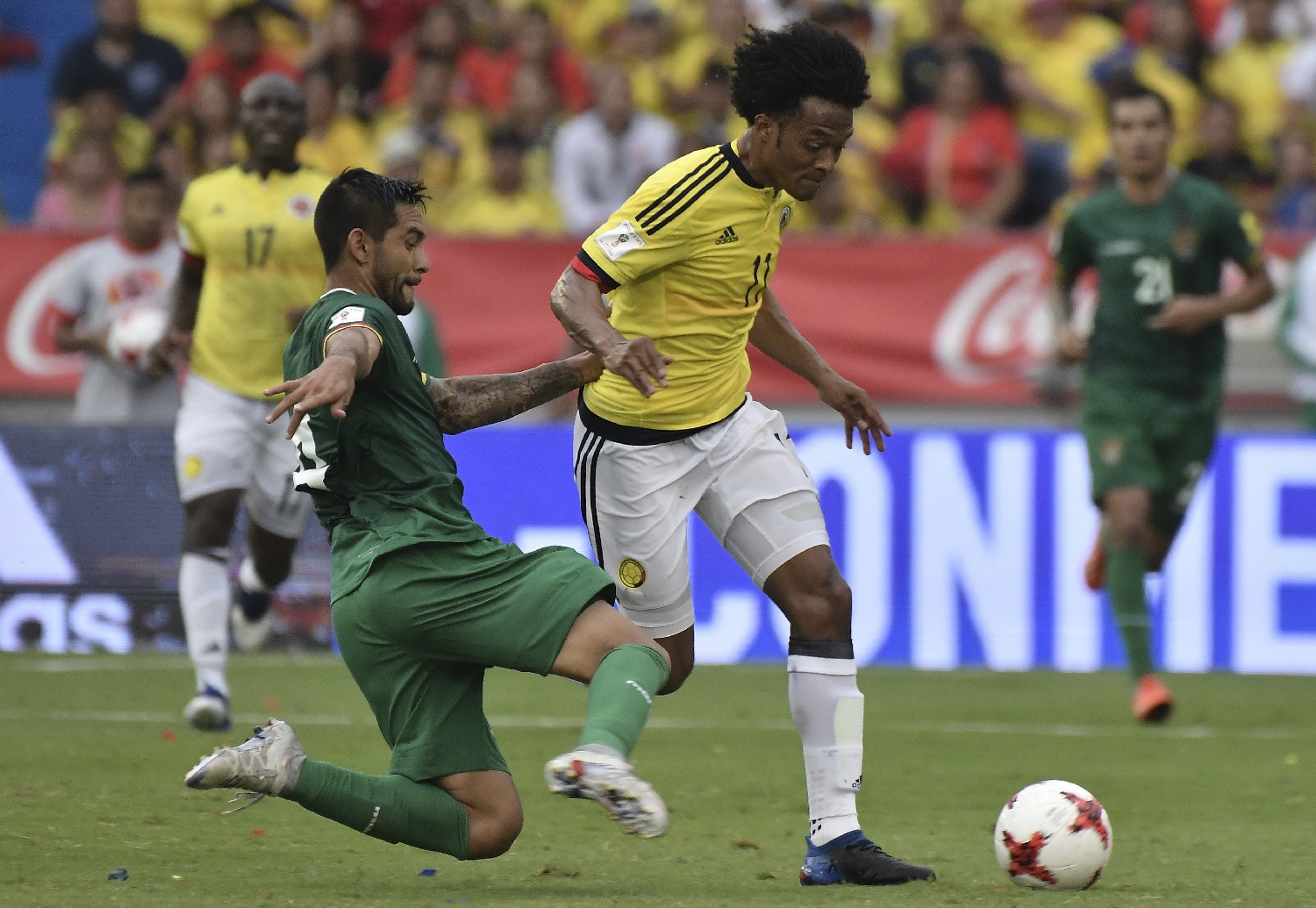 Juan Guillermo Cuadrado supera la marca del defensor boliviano Cristián Coimbra por las eliminatorias pasadas. El colombiano estará presente en La Paz.