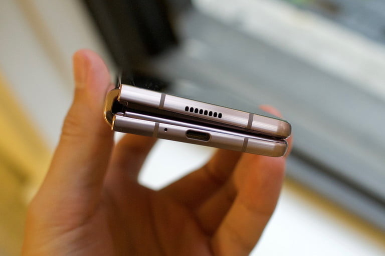 Samsung Galaxy Z Fold 2