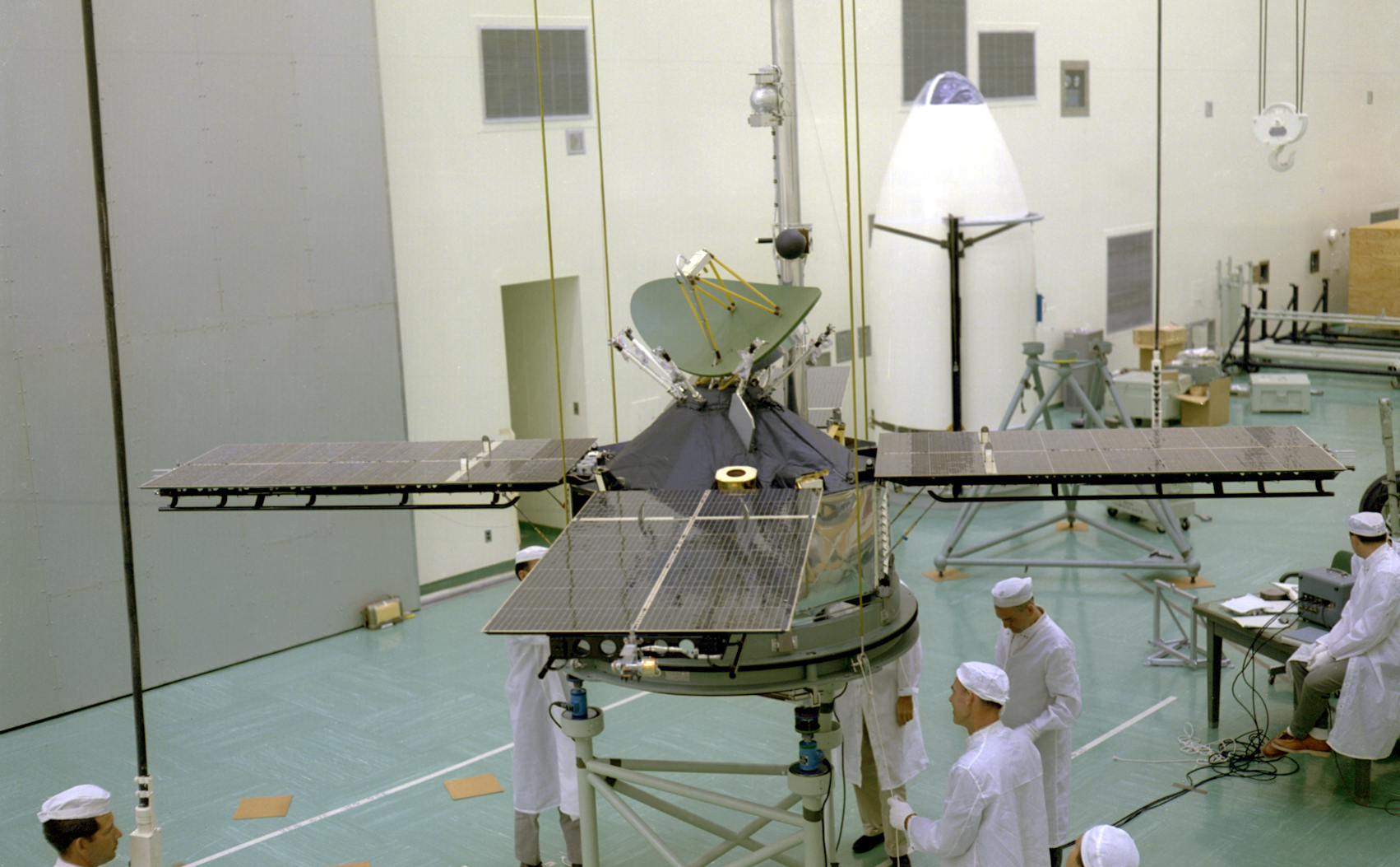 Preparativos para el lanzamiento de la sonda Mariner 4