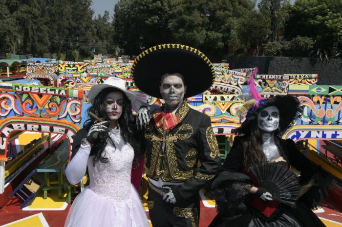 Una imagen del Día de Muertos en el lago de Xochimilco, al sur de la Ciudad de México