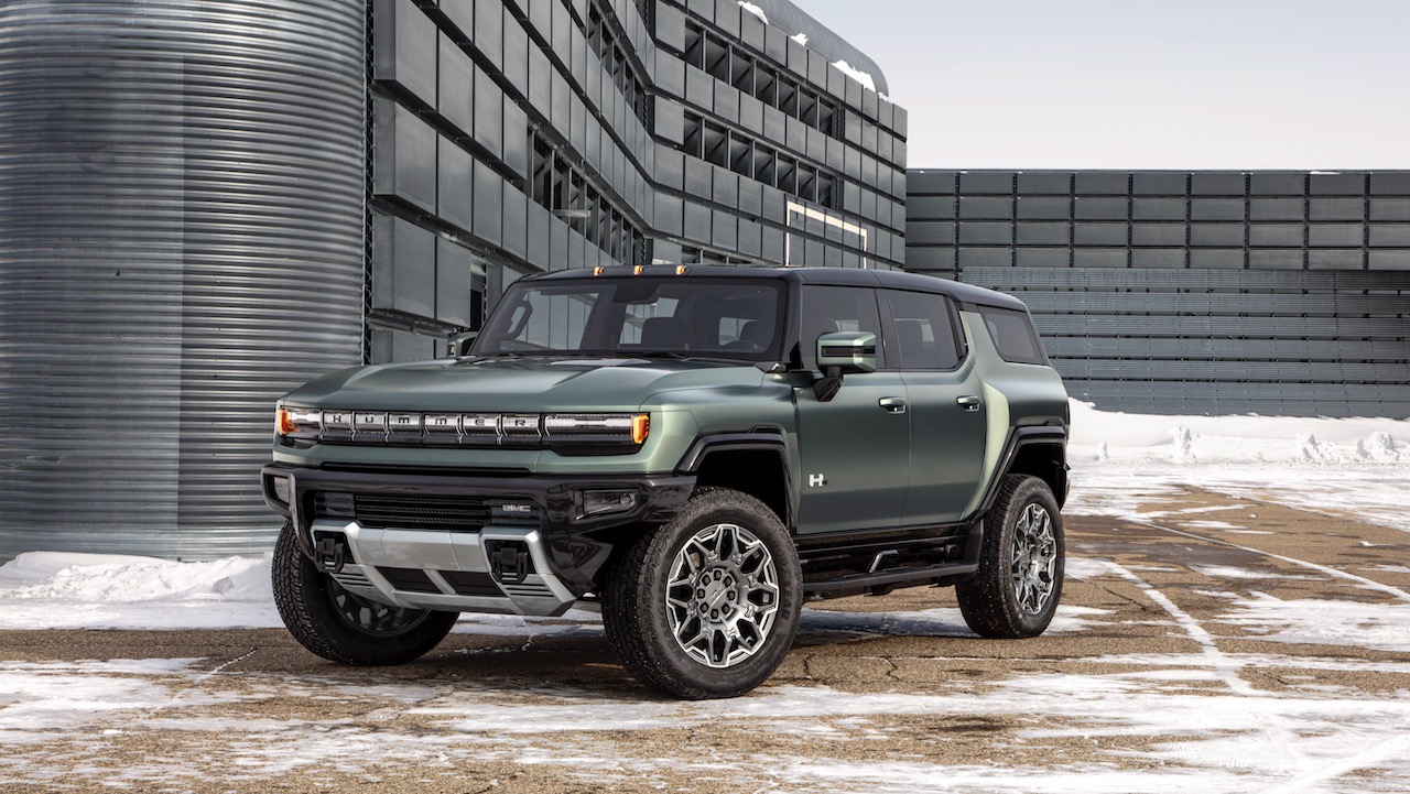 biden planta autos electricos gm the gmc hummer ev suv completes family and features a 126 7 inch wheelbase for tight proport