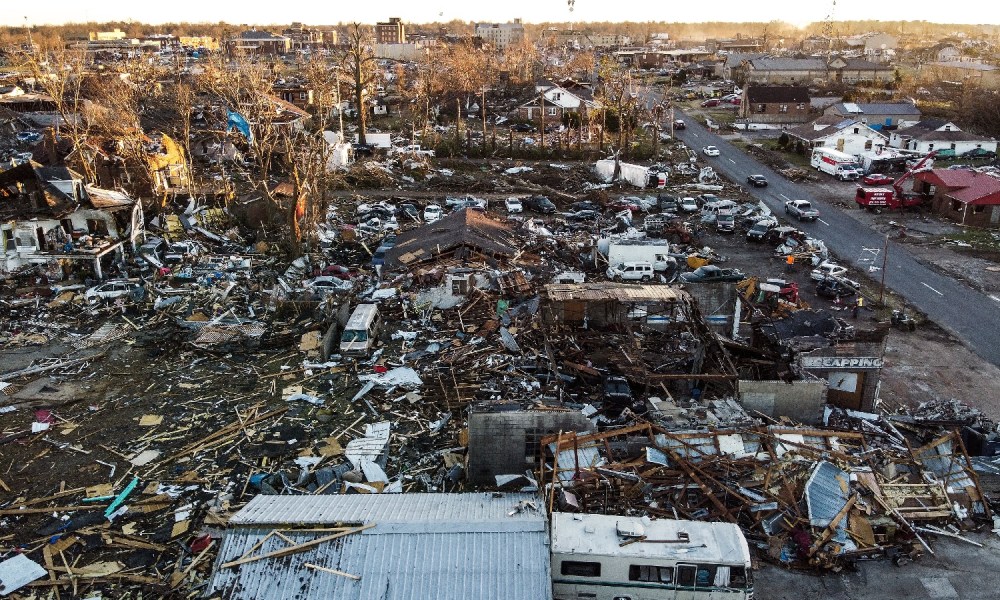 Vista área de los tornados de Kentucky de diciembre de 2021