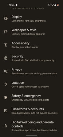 Menú de Configuración en Android 12.