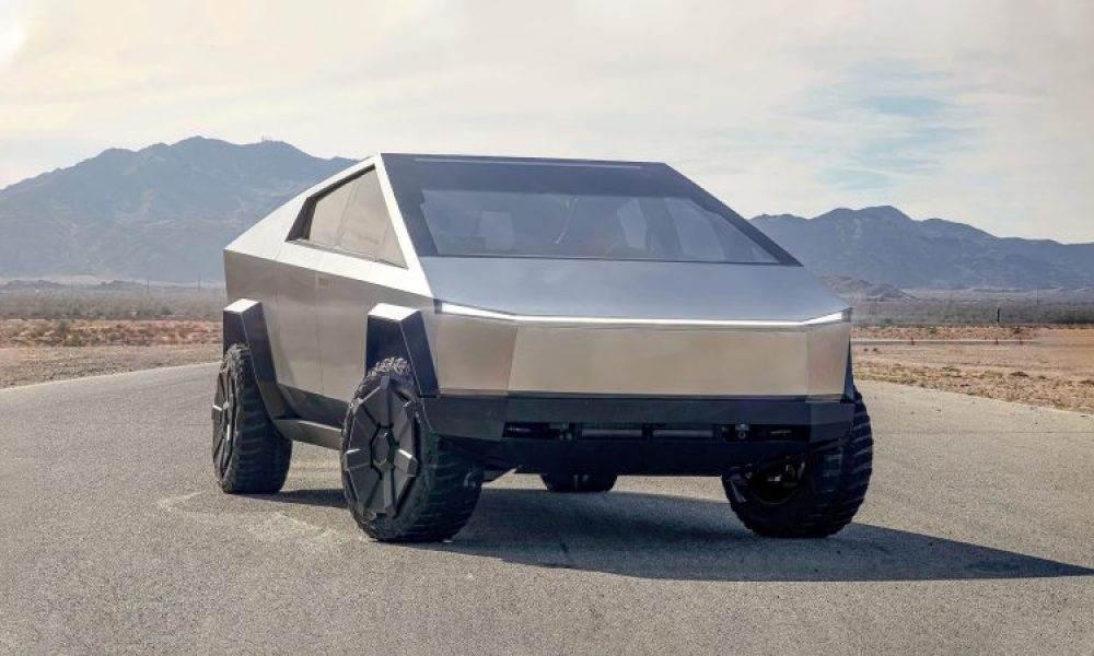 tesla retrasa cybertruck 2023