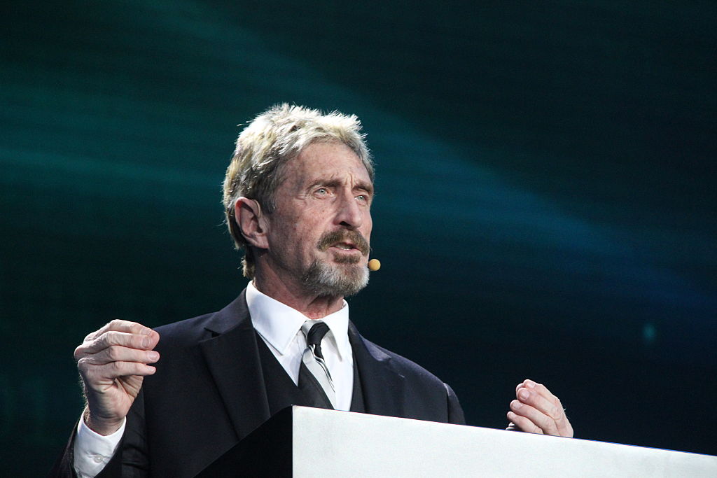 El fundador del antivirus McAfee, John McAfee.