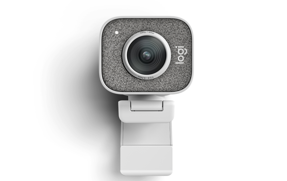 Logitech StreamCam sobre un fondo blanco.