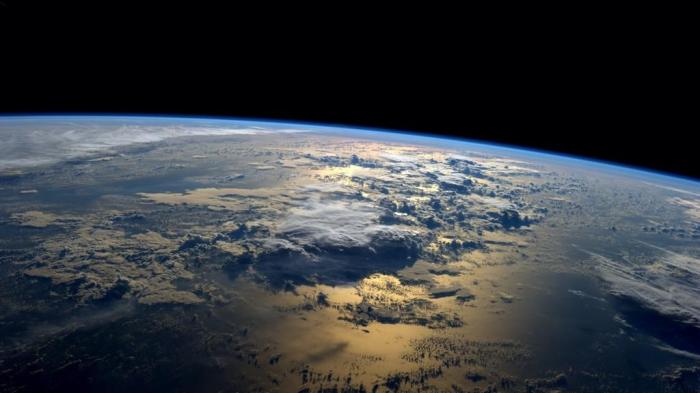 Un equipo de científicos en Francia encontró que al menos la mitad del agua de la Tierra se habría generado antes que nuestro planeta.