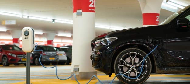 Gracias al azufre, los autos eléctricos se cargarán una vez por semana