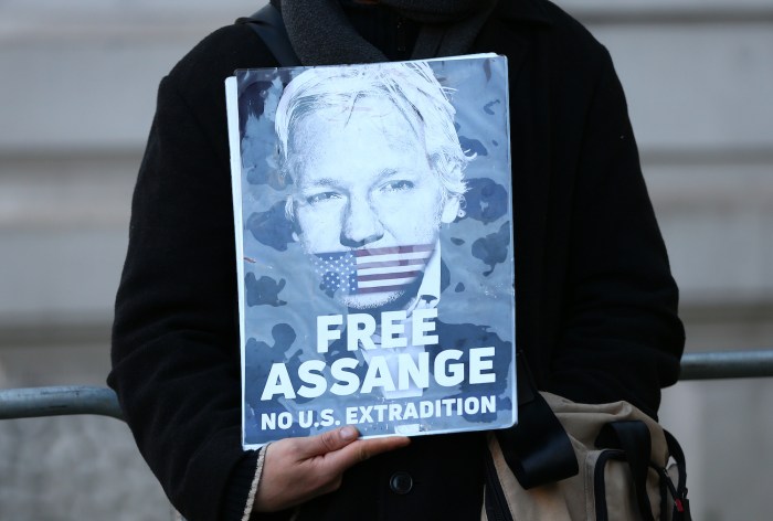 julian assange wikileaks asedio judicial founder attends extradition hearing