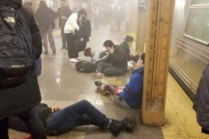 Redes sociales grafican tiroteo en el Metro de Nueva York
