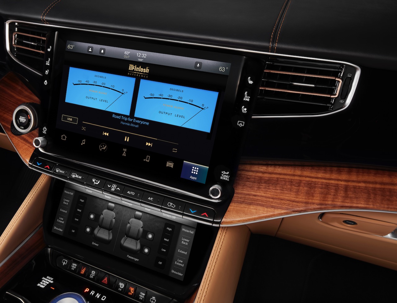 jeep grand wagoneer l nueva york 2023 features the new uconnect 5 12 inch touchscreen available with premium and exclusive mc