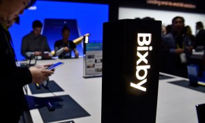 Cómo usar Bixby, el asistente virtual de los teléfonos Samsung.