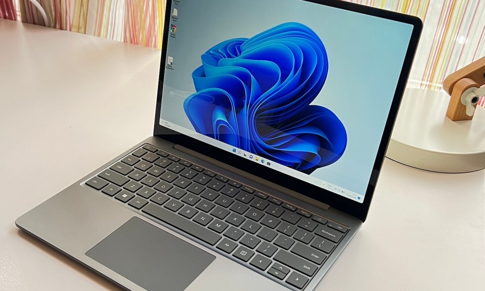 Surface Laptop Go 2.