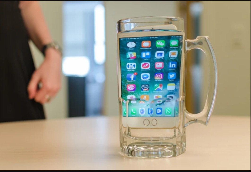 Apple ya está trabajando en iPhones que se pueden usar bajo el agua