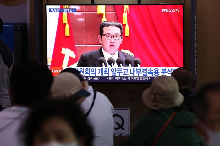 corea del norte declara victoria covid 19 north korea test fires missiles