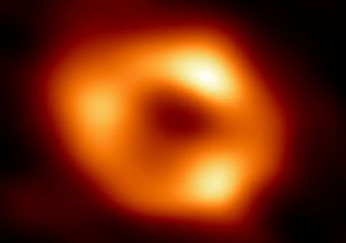 burbuja gas caliente agujero negro supermasivo