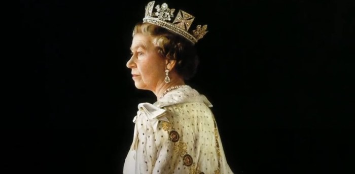 reina isabel ii inglaterra muere bbc video god save the queen