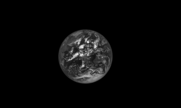 sonda lucy nasa foto tierra luna
