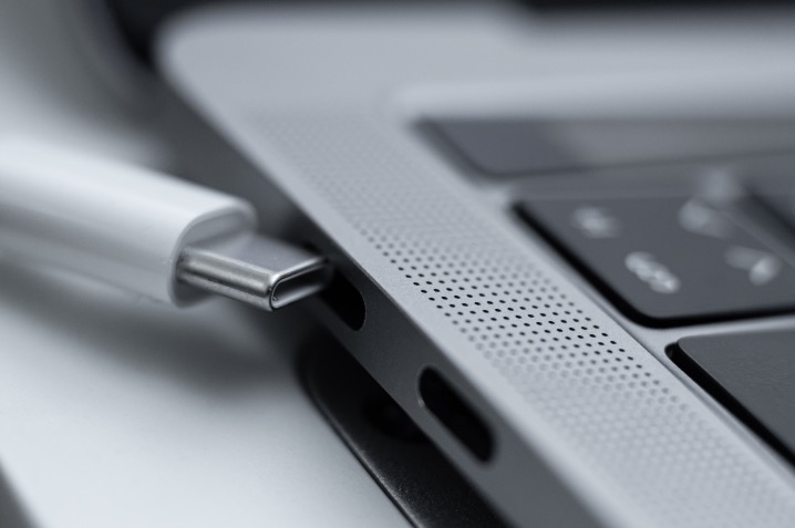 Cargador USB C de 100 W, adaptador de corriente USB C de 3 puertos  compatible con MacBook Pro/MacBook Air/Surface Pro/y más (2 puertos blanco)