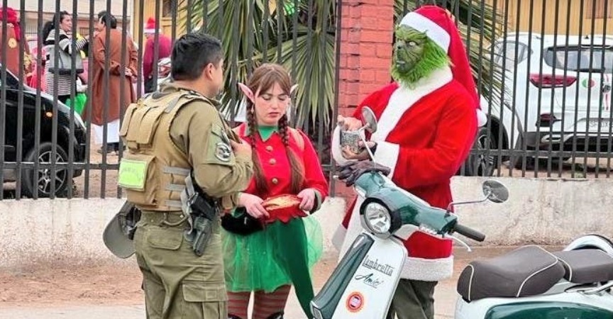 Viral: El Grinch Es Detenido En Chile Por Manejar Sin Casco | Digital ...