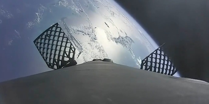 cohete spacex se precipita a la orbita regresa 90 segundos falcon 9