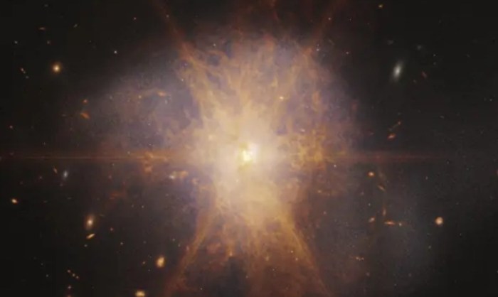james webb imagen dos galaxias fusionandose arp 220