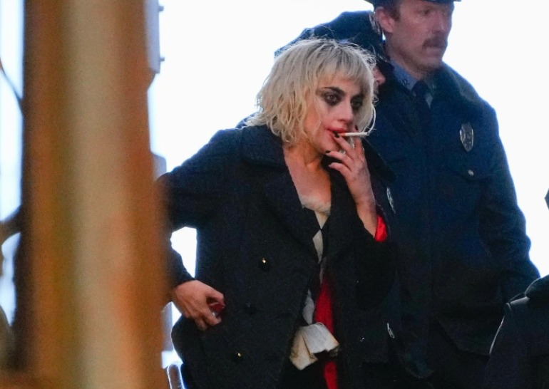 joker 2 mas fotos sets joaquin phoenix fuma lady gaga captura web 3 4 2023 164352 variety com