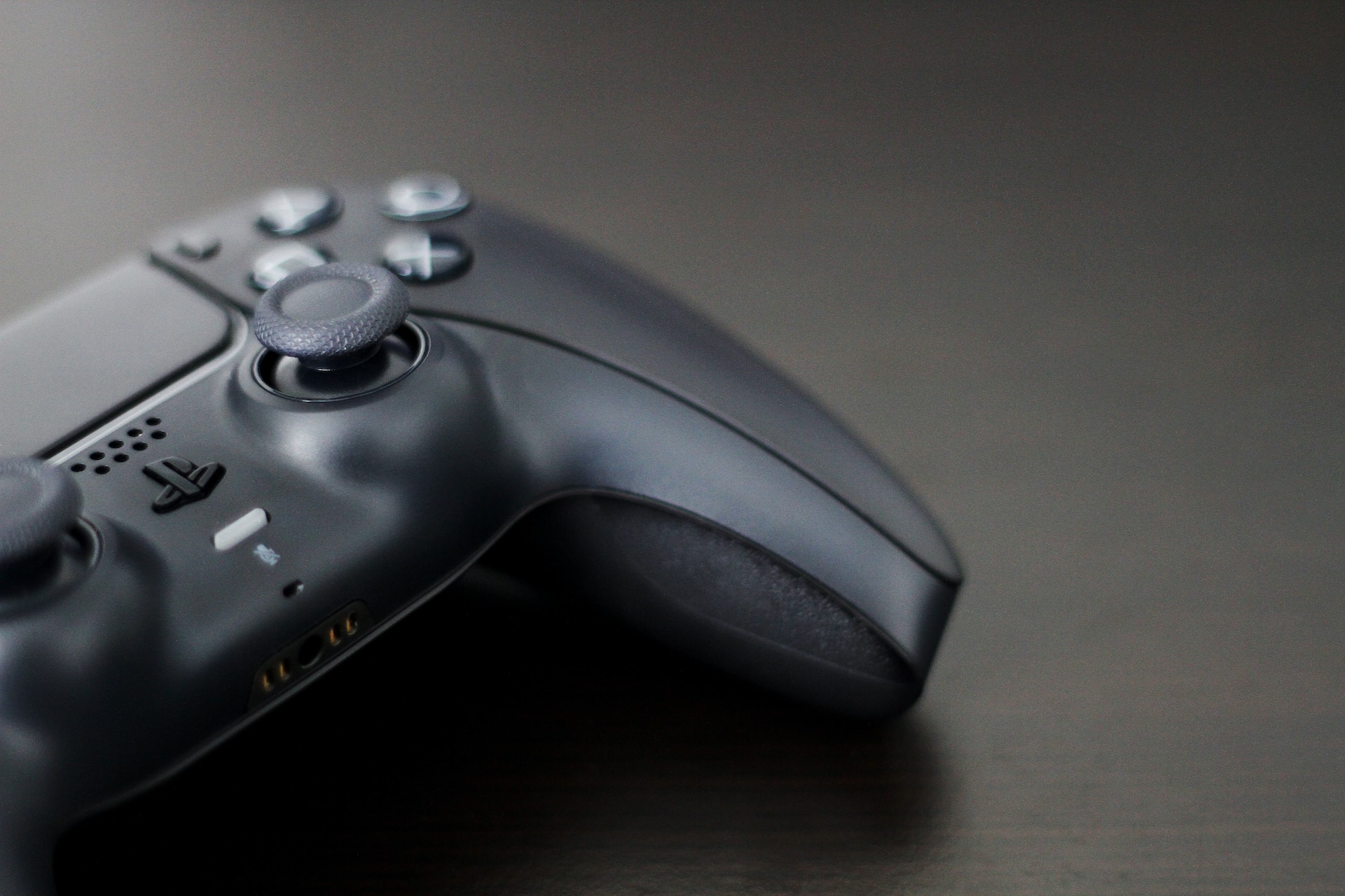 El mando de PS5 podría incluir una pantalla táctil, según una nueva patente  de Sony