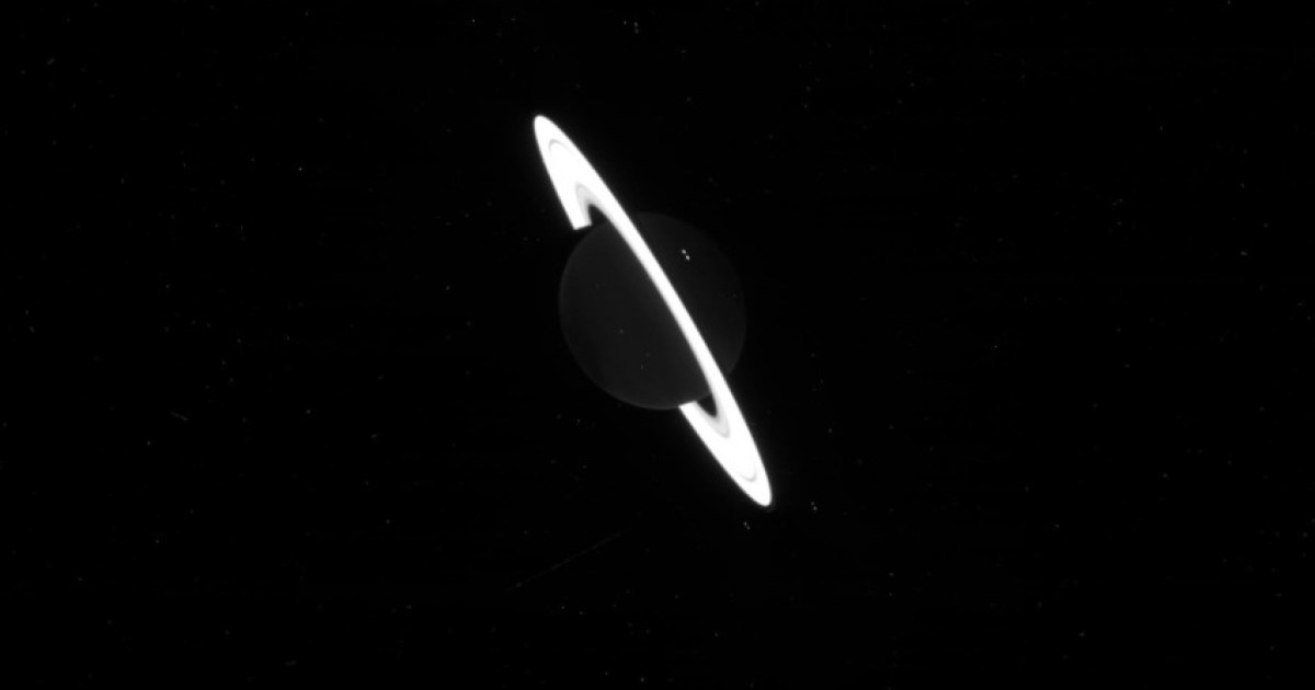 Saturno captado como nunca por la James Webb