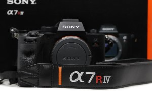 Cámara Sony A7R IV – Las mejores cámaras sin espejo.